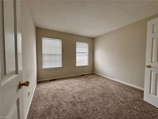 4 Fulcher CT, Hampton, VA 23666