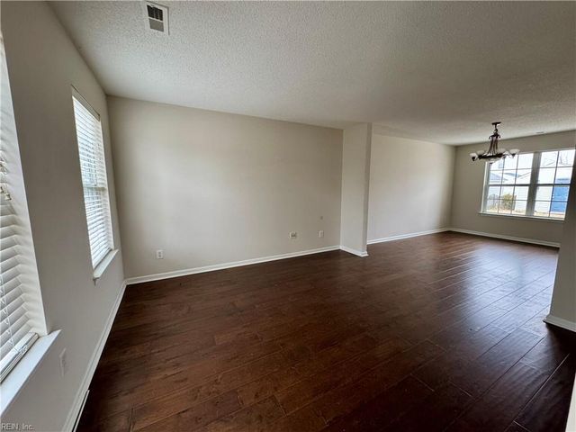 4 Fulcher CT, Hampton, VA 23666