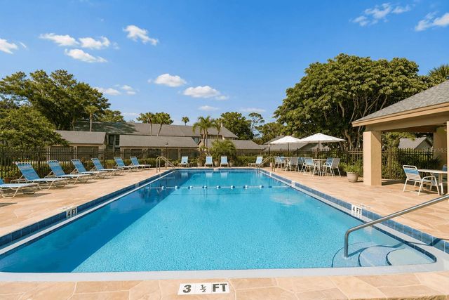 3157 LANDMARK DRIVE 414, Clearwater, FL 33761