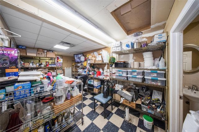 652 E 9th Street, Hialeah, FL 33010