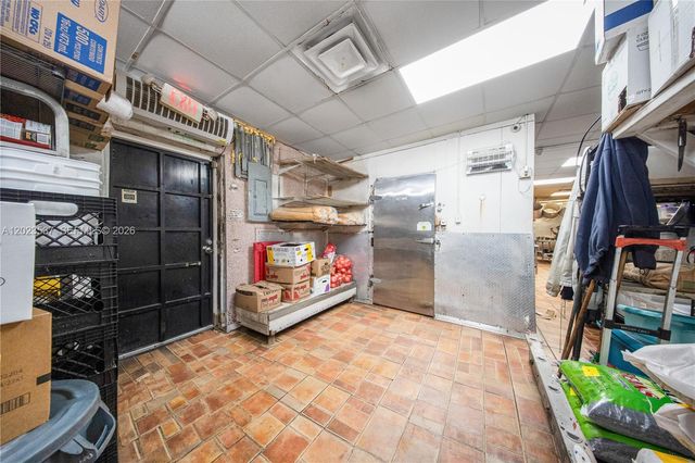 652 E 9th Street, Hialeah, FL 33010