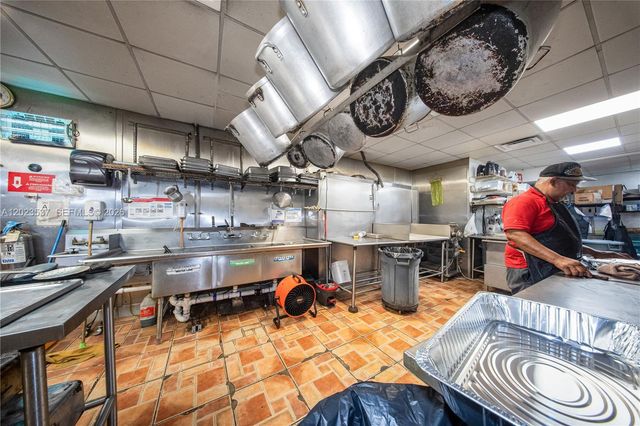 652 E 9th Street, Hialeah, FL 33010
