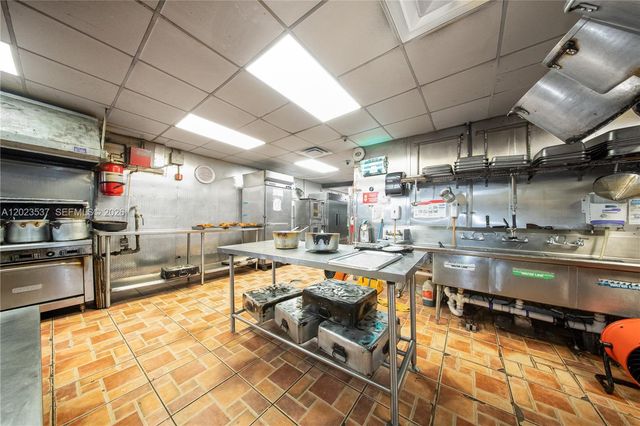 652 E 9th Street, Hialeah, FL 33010