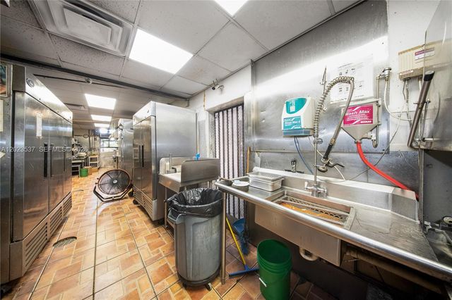 652 E 9th Street, Hialeah, FL 33010