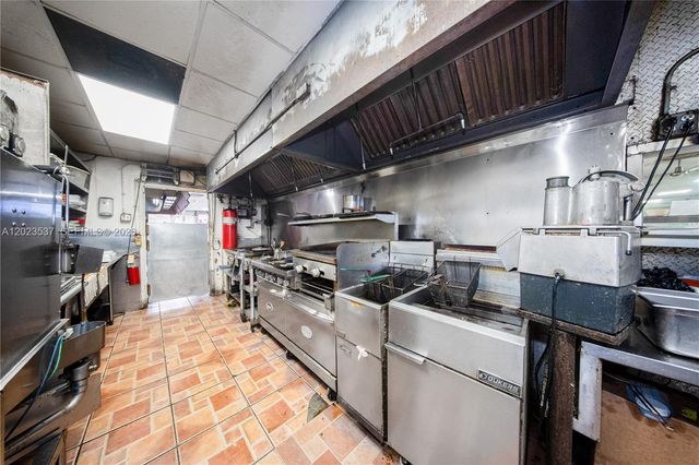 652 E 9th Street, Hialeah, FL 33010