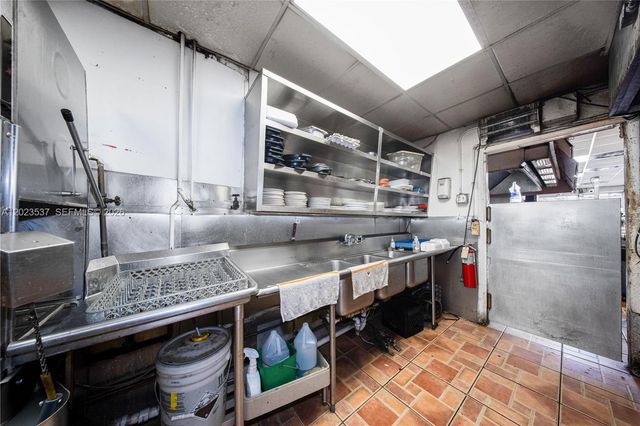 652 E 9th Street, Hialeah, FL 33010