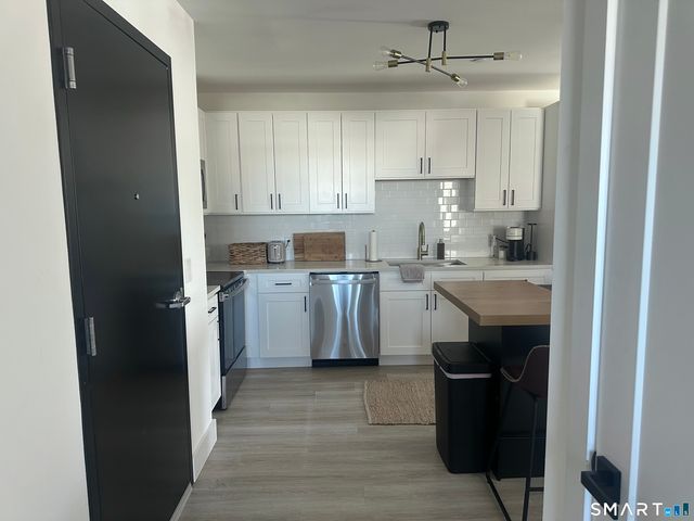 211 Ferry Boulevard 208, Stratford, CT 06615