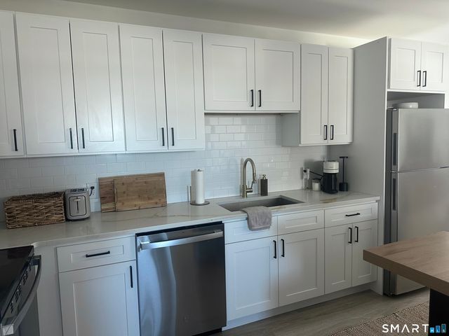 211 Ferry Boulevard 208, Stratford, CT 06615