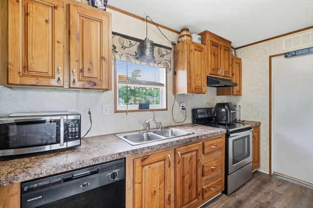 1442 Poplar Hill Drive, Ridgeville, SC 29472