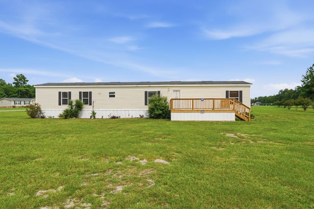 1442 Poplar Hill Drive, Ridgeville, SC 29472