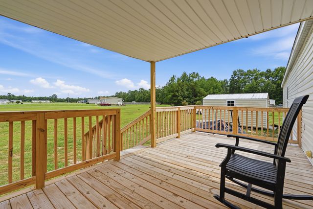 1442 Poplar Hill Drive, Ridgeville, SC 29472
