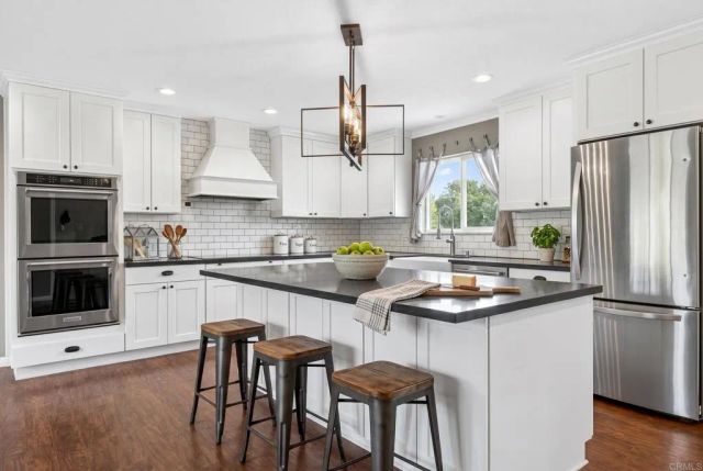 15475 Sierra Grande, Valley Center, CA 92082