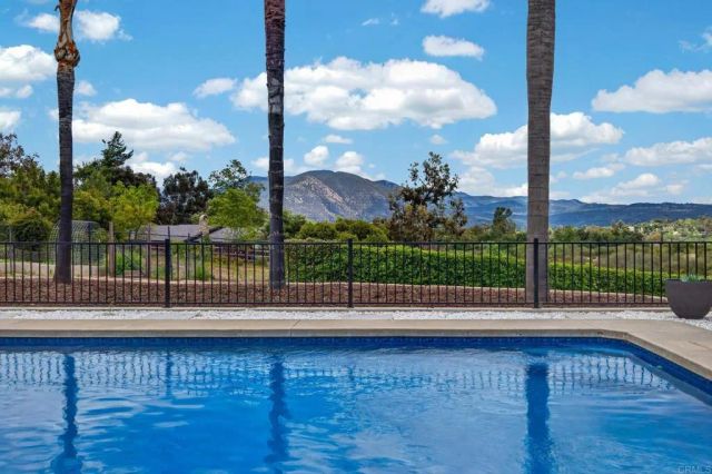 15475 Sierra Grande, Valley Center, CA 92082