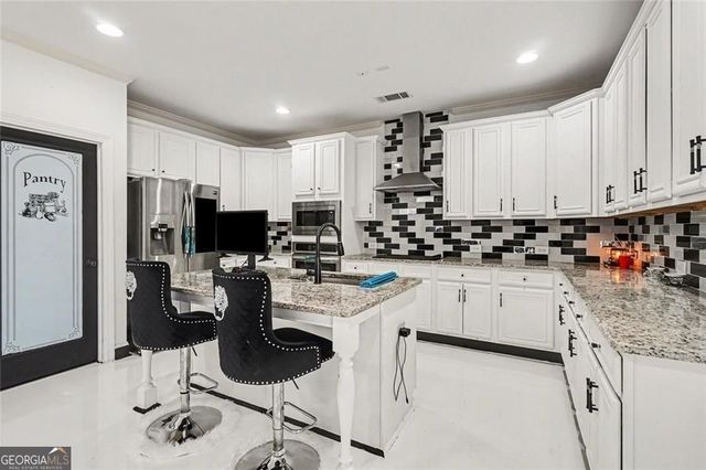 129 Limbaugh Valley Drive, Mcdonough, GA 30252