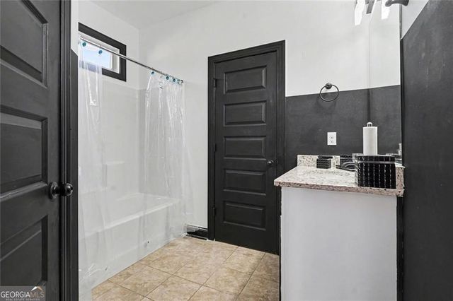 129 Limbaugh Valley Drive, Mcdonough, GA 30252