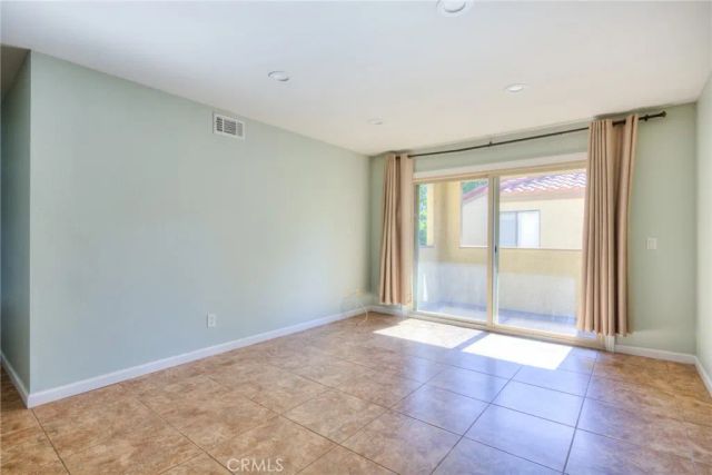 1116 W Blaine 203, Riverside, CA 92507