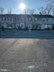 2069 TANGLEWOOD DR, Waldorf, MD 20601