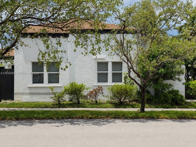 1700 Dewey Street, Hollywood, FL 33020