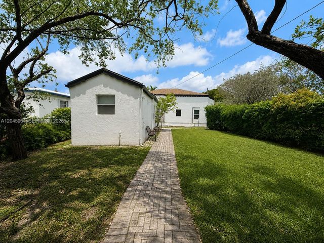 1700 Dewey Street, Hollywood, FL 33020
