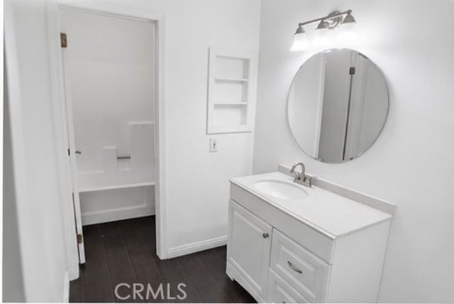 8641 Glenoaks Boulevard 225, Sun Valley, CA 91352