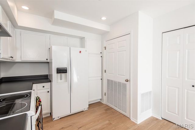 1010 Thoreau Court 301, St Louis, MO 63146