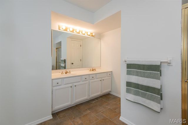 1010 Thoreau Court 301, St Louis, MO 63146