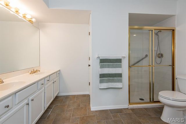 1010 Thoreau Court 301, St Louis, MO 63146