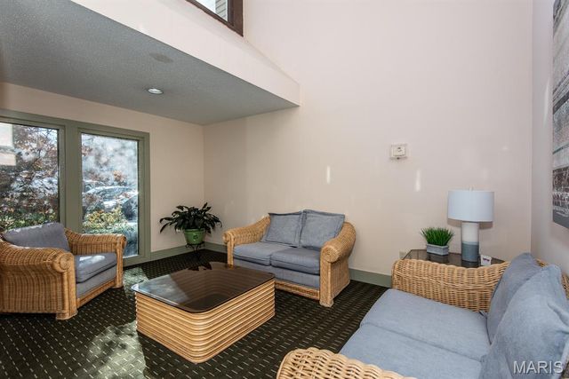 1010 Thoreau Court 301, St Louis, MO 63146