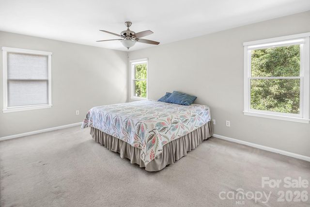5016 Hickory Lake Lane, Matthews, NC 28105