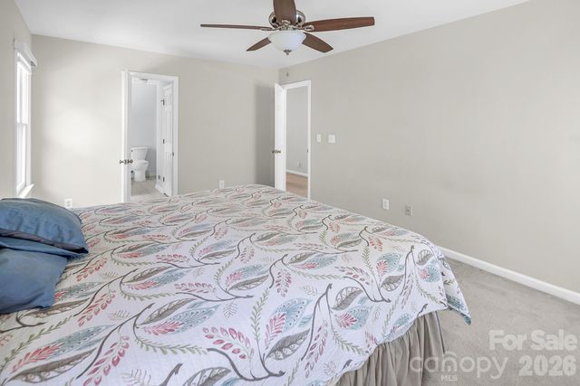 5016 Hickory Lake Lane, Matthews, NC 28105