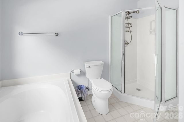 5016 Hickory Lake Lane, Matthews, NC 28105