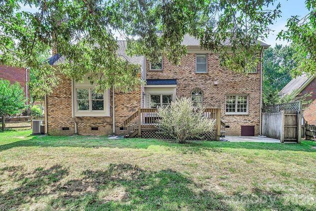 5016 Hickory Lake Lane, Matthews, NC 28105