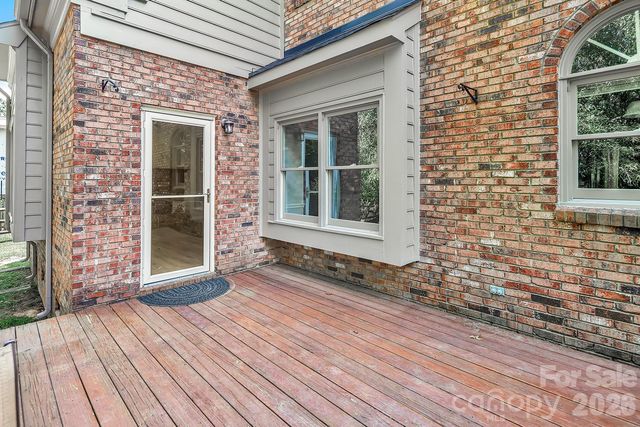 5016 Hickory Lake Lane, Matthews, NC 28105