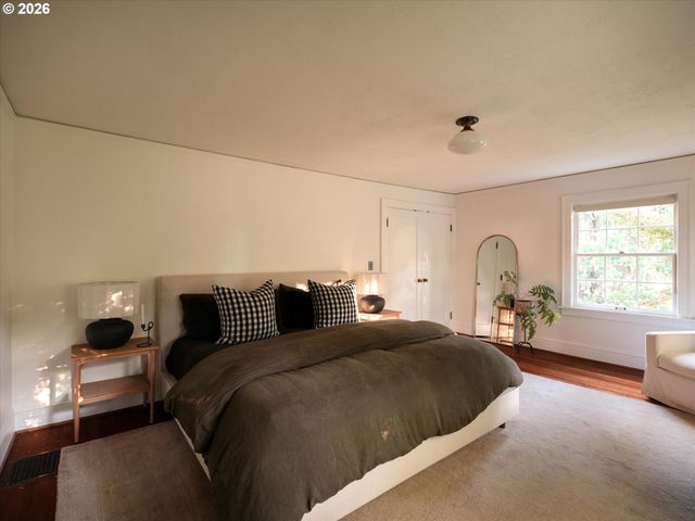 2504 Ne 35TH Ave, Portland, OR 97212