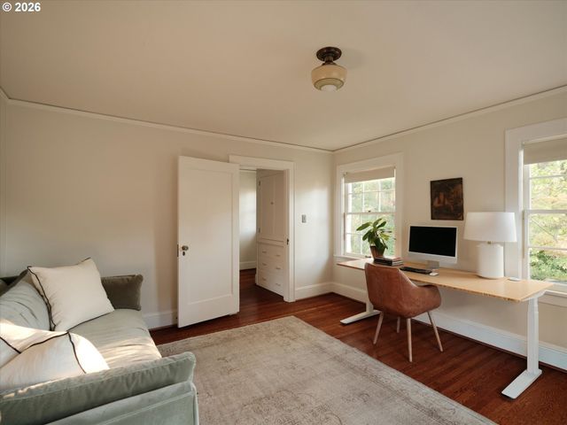 2504 Ne 35TH Ave, Portland, OR 97212