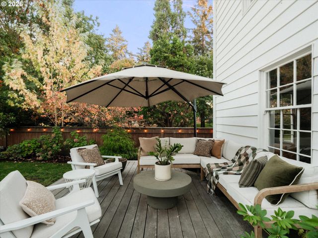 2504 Ne 35TH Ave, Portland, OR 97212