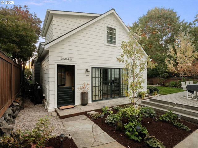 2504 Ne 35TH Ave, Portland, OR 97212