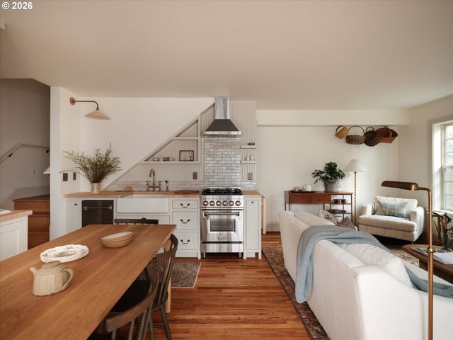 2504 Ne 35TH Ave, Portland, OR 97212