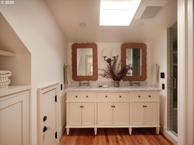 2504 Ne 35TH Ave, Portland, OR 97212