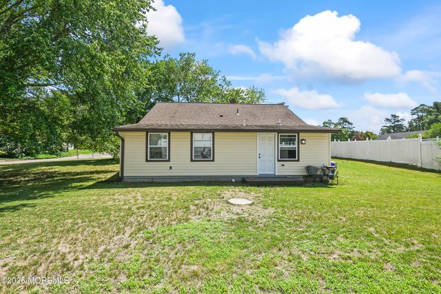 1813 Southampton Boulevard, Toms River, NJ 08757