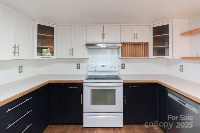 37 Geneva Circle 1/2, Franklin, NC 28734