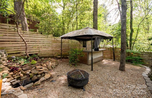 37 Geneva Circle 1/2, Franklin, NC 28734