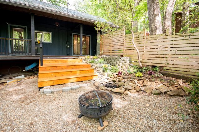 37 Geneva Circle 1/2, Franklin, NC 28734