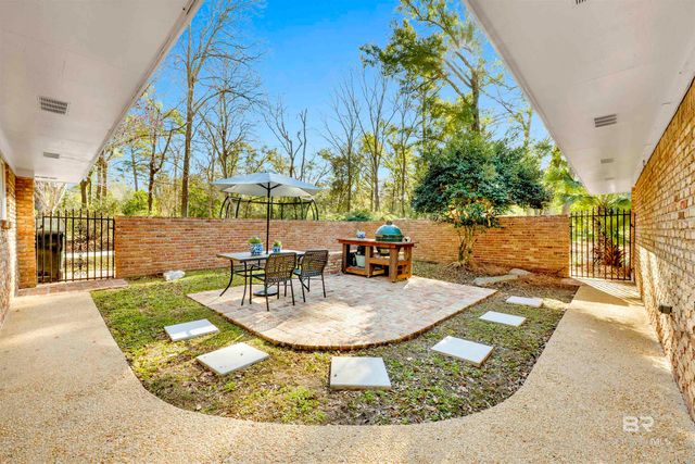 6723 S Winding Brook Drive, Fairhope, AL 36532