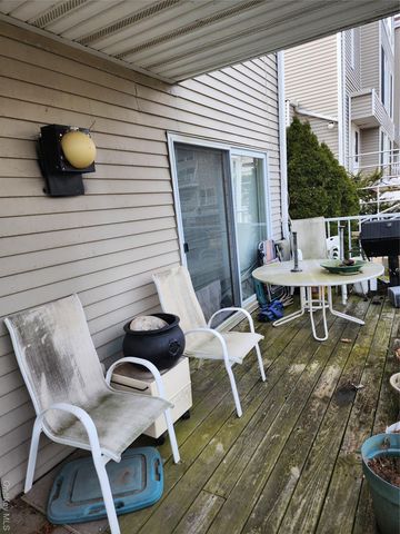 5 Landing Way 59, Bronx, NY 10464