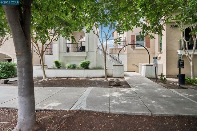 3240 Maguire Way 127, Dublin, CA 94568