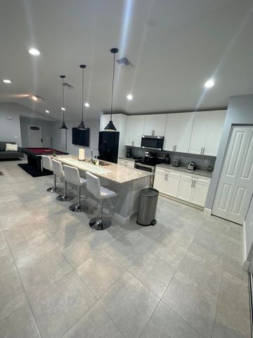 723 20TH Street, West Palm Beach, FL 33407