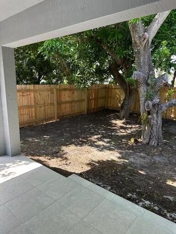 723 20TH Street, West Palm Beach, FL 33407