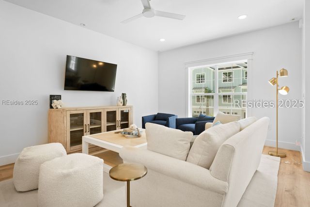 245 Olive Shell Court 7, Hilton Head Island, SC 29926