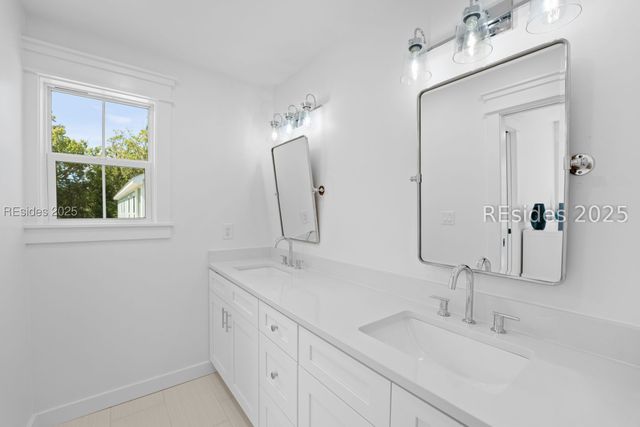 245 Olive Shell Court 7, Hilton Head Island, SC 29926